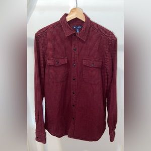 GAP Classic Fit Button Down Shirt